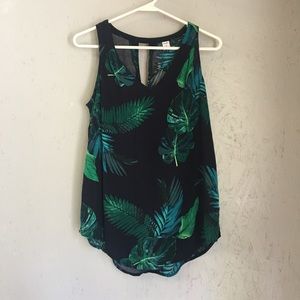 Old navy M palm leaf tank